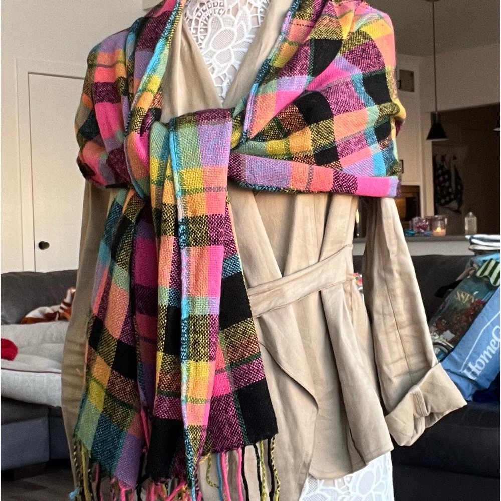 Scarf of many colors